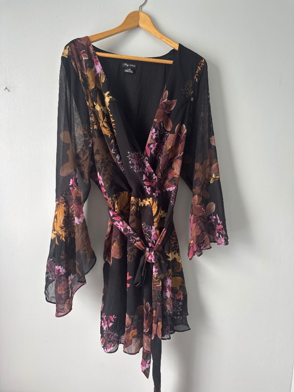 City Chic Malaga Floral Print long sleeve faux wrap